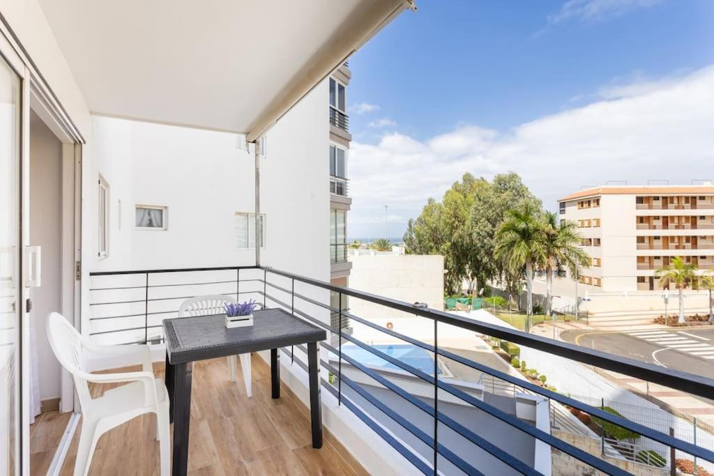 Vivienda Vacacional Rosaini Los Cristianos  Esterno foto