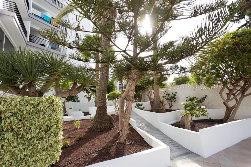 Vivienda Vacacional Rosaini Los Cristianos  Esterno foto