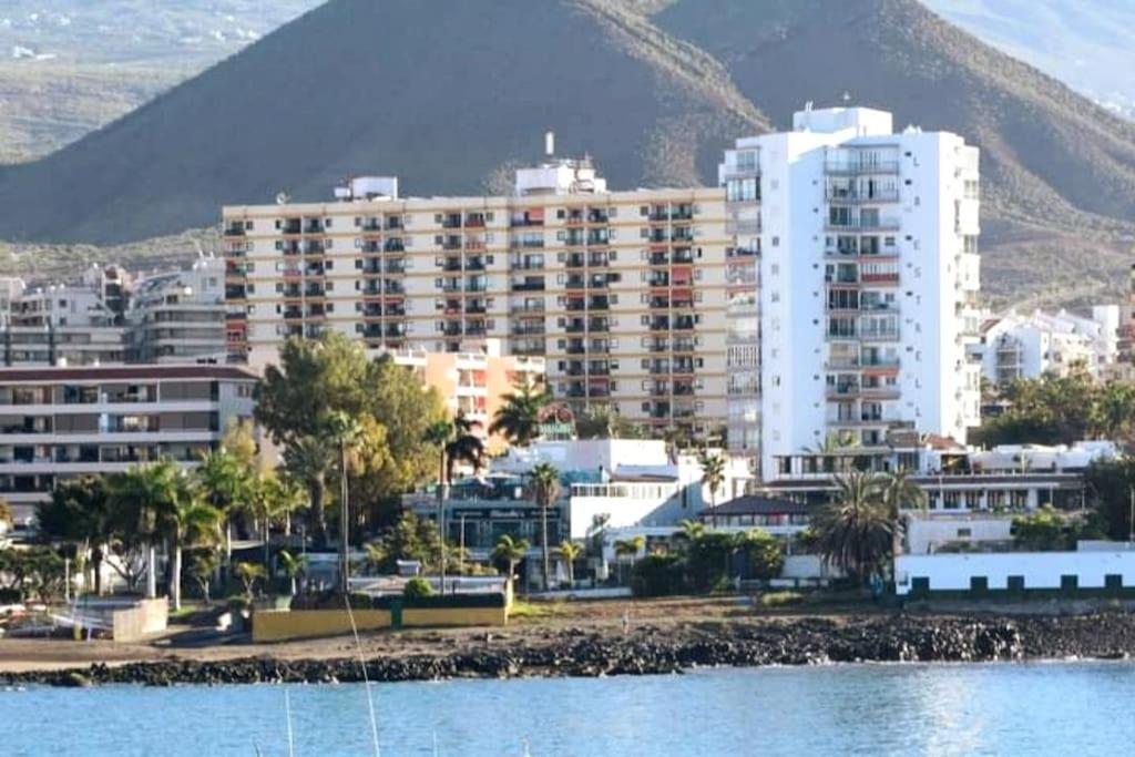 Vivienda Vacacional Rosaini Los Cristianos  Esterno foto